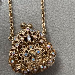 LOVELY GOL-TONE WITH IRIDESCENT GLASS STONES  LONG CHAIN PENDANT/LOCKET